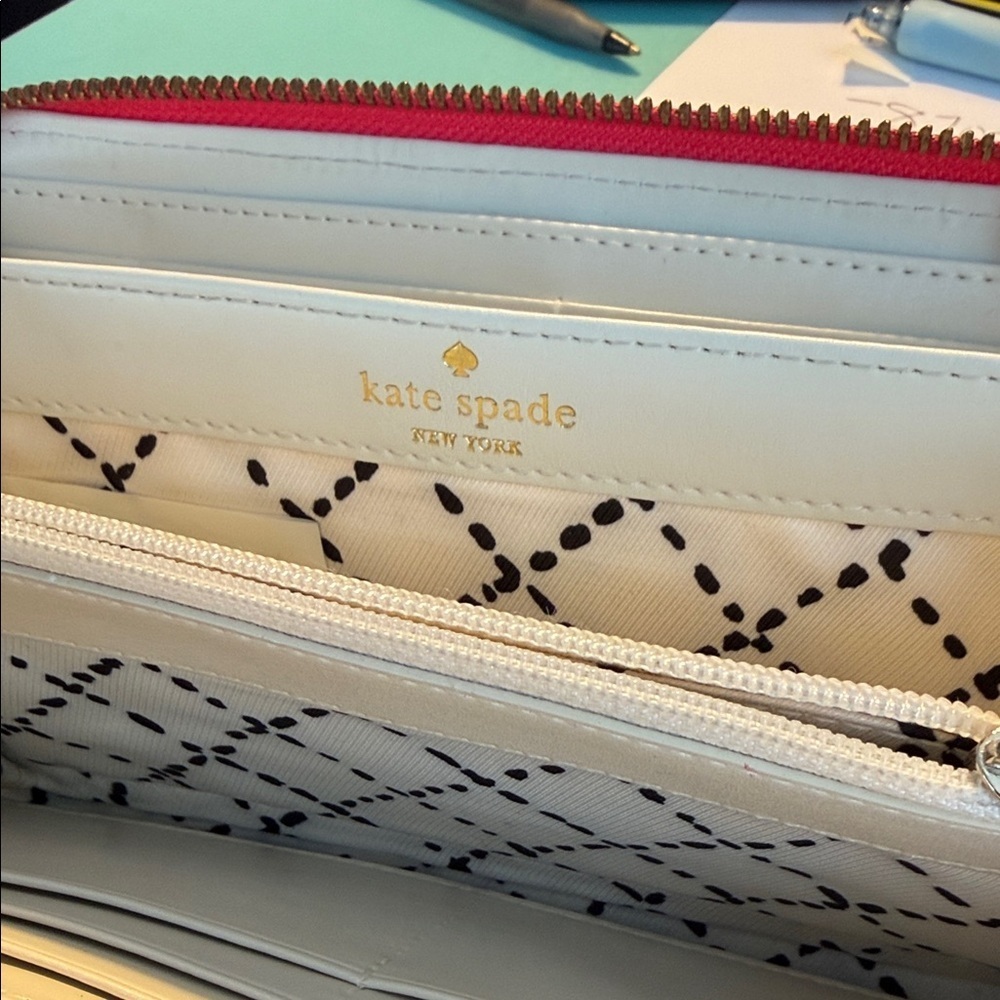 Kate Spade Red White Polka Dot Wallet Clutch wristlet zip around designer - Picture 6 of 11